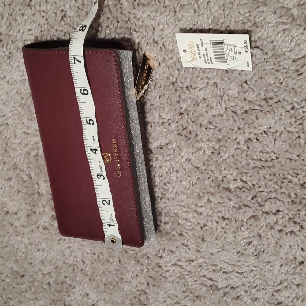 ❤Michael Kors bundle❤ - Picture 2 of 5